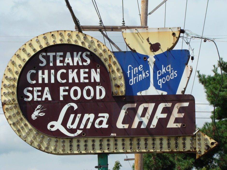 Look carefully, when the olive in the glass was lit. The women on site was available.